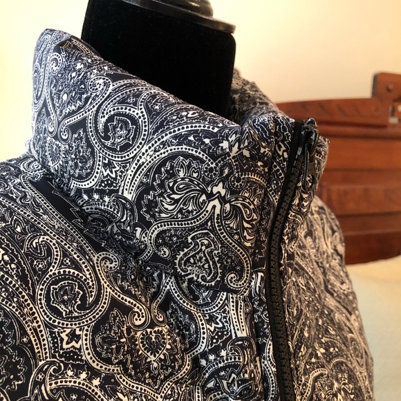 Talbot’s Paisley Puffer - Picture 2 of 6